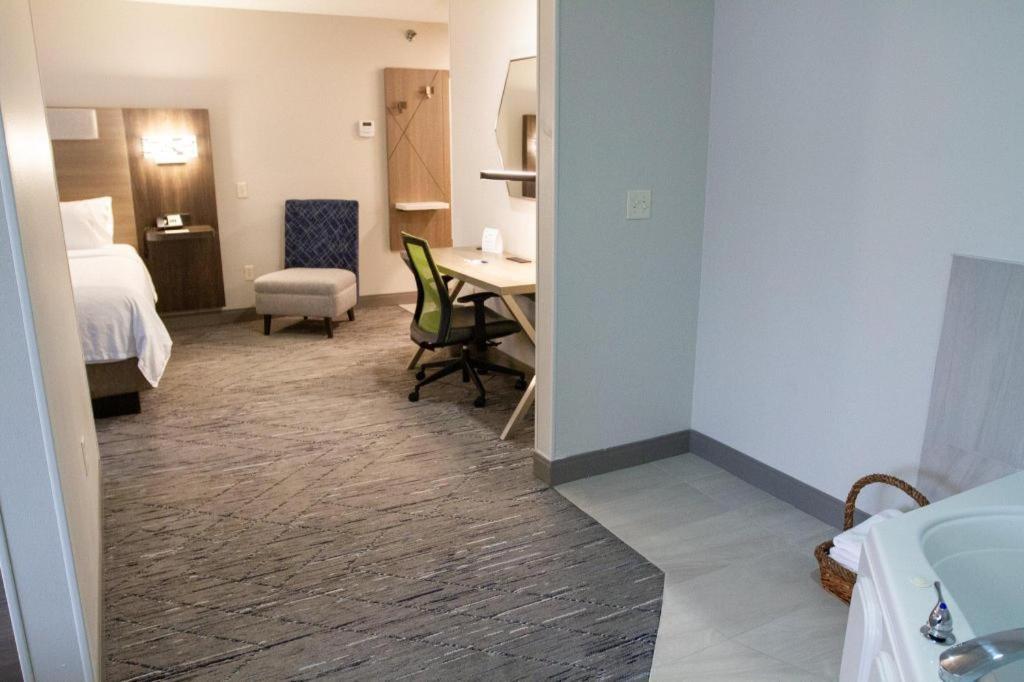 Express By Ihg O'Neill